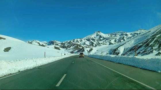 أفادت مصادر محلية بأن الطريق الوطنية رقم 9، التي تربط بين مدينتي ورزازات ومراكش،…