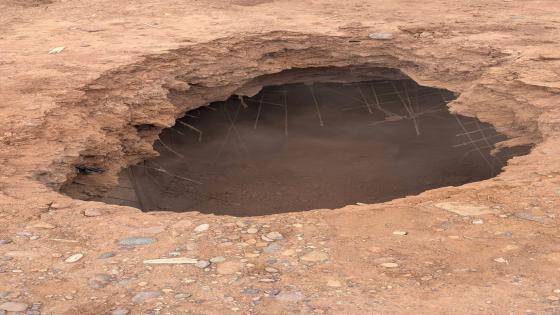 امحاميد الغزلان..حفرة عميقة بجانب الطريق تهدد سلامة التلاميذ بدوار الطلحة بني ام…