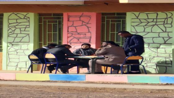 خلف هدوء قاعات الامتحان، هناك خلية نحل لا تهدأ، تعمل بصمت وتفانٍ لضمان سير العمل…